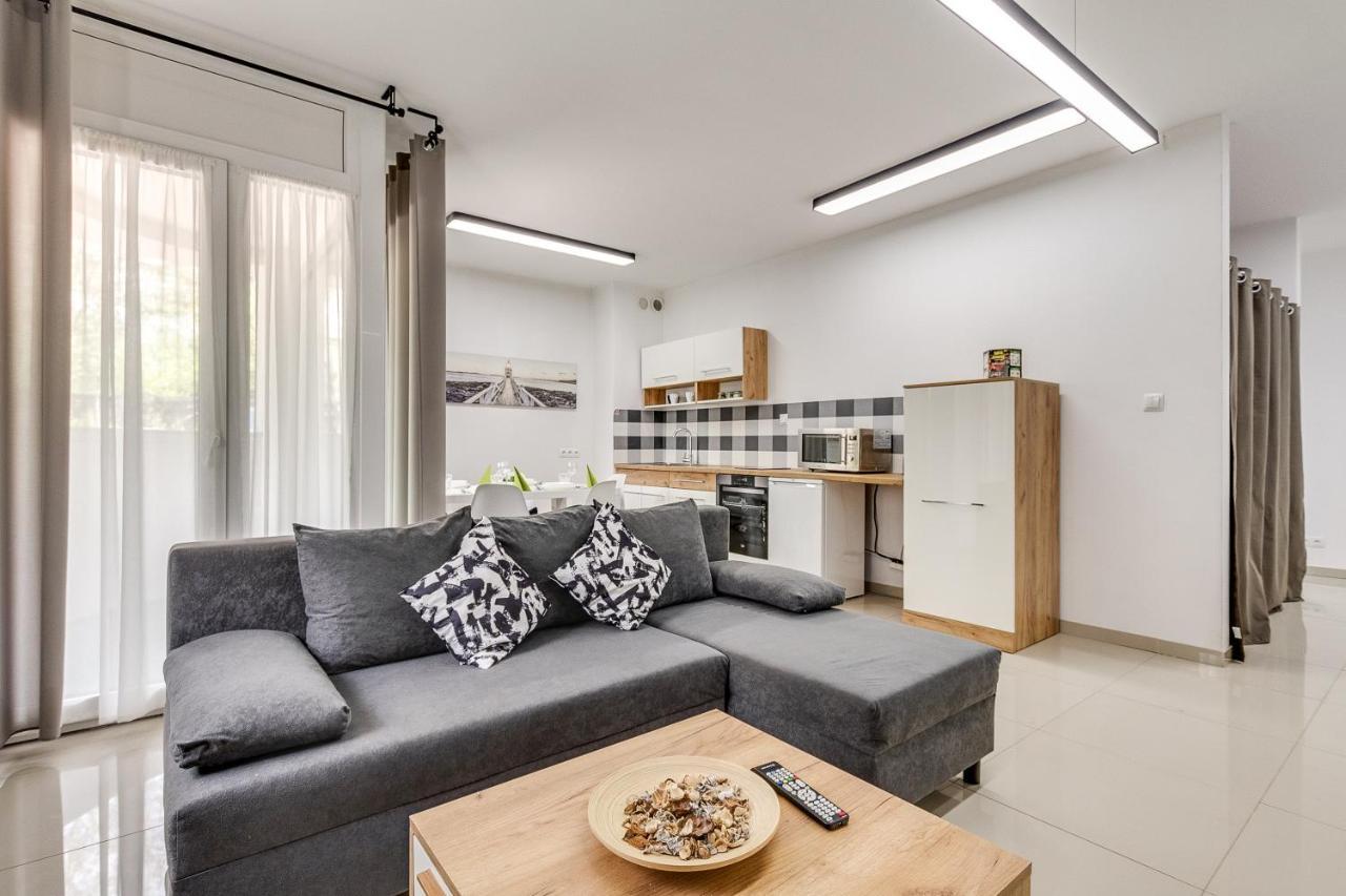 Zielone Apartamenty Katowice ホジューフ エクステリア 写真