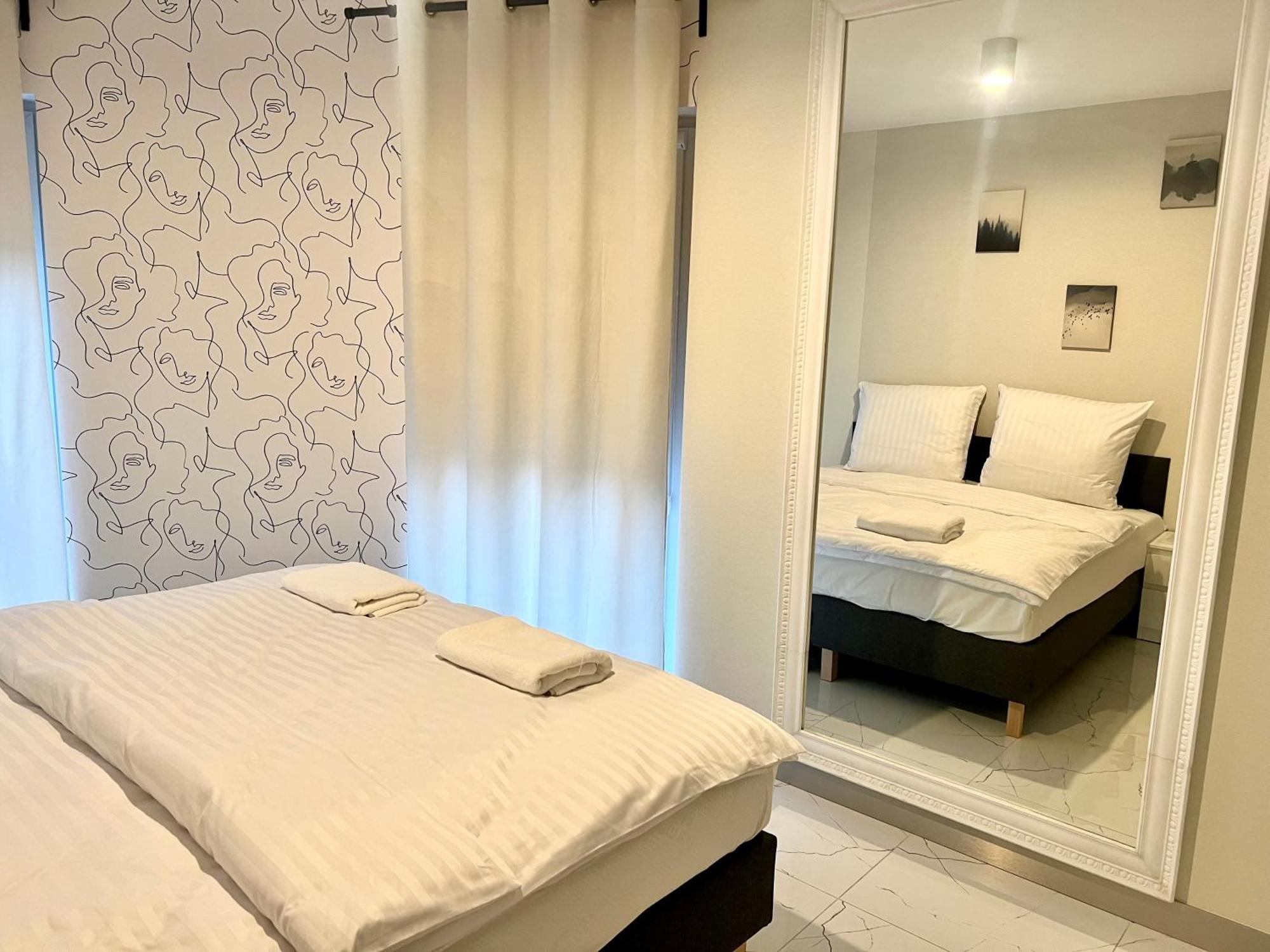 Zielone Apartamenty Katowice ホジューフ 部屋 写真