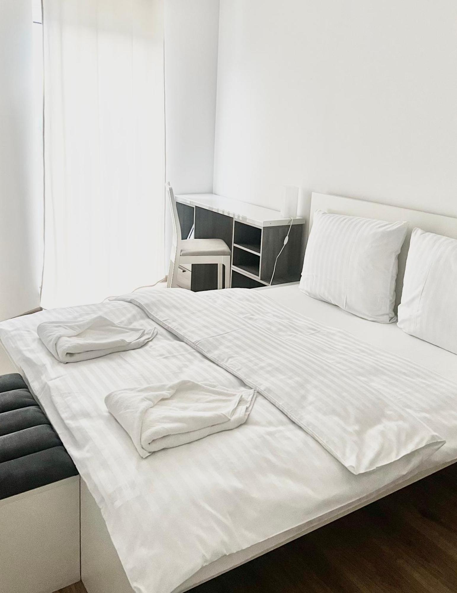 Zielone Apartamenty Katowice ホジューフ 部屋 写真