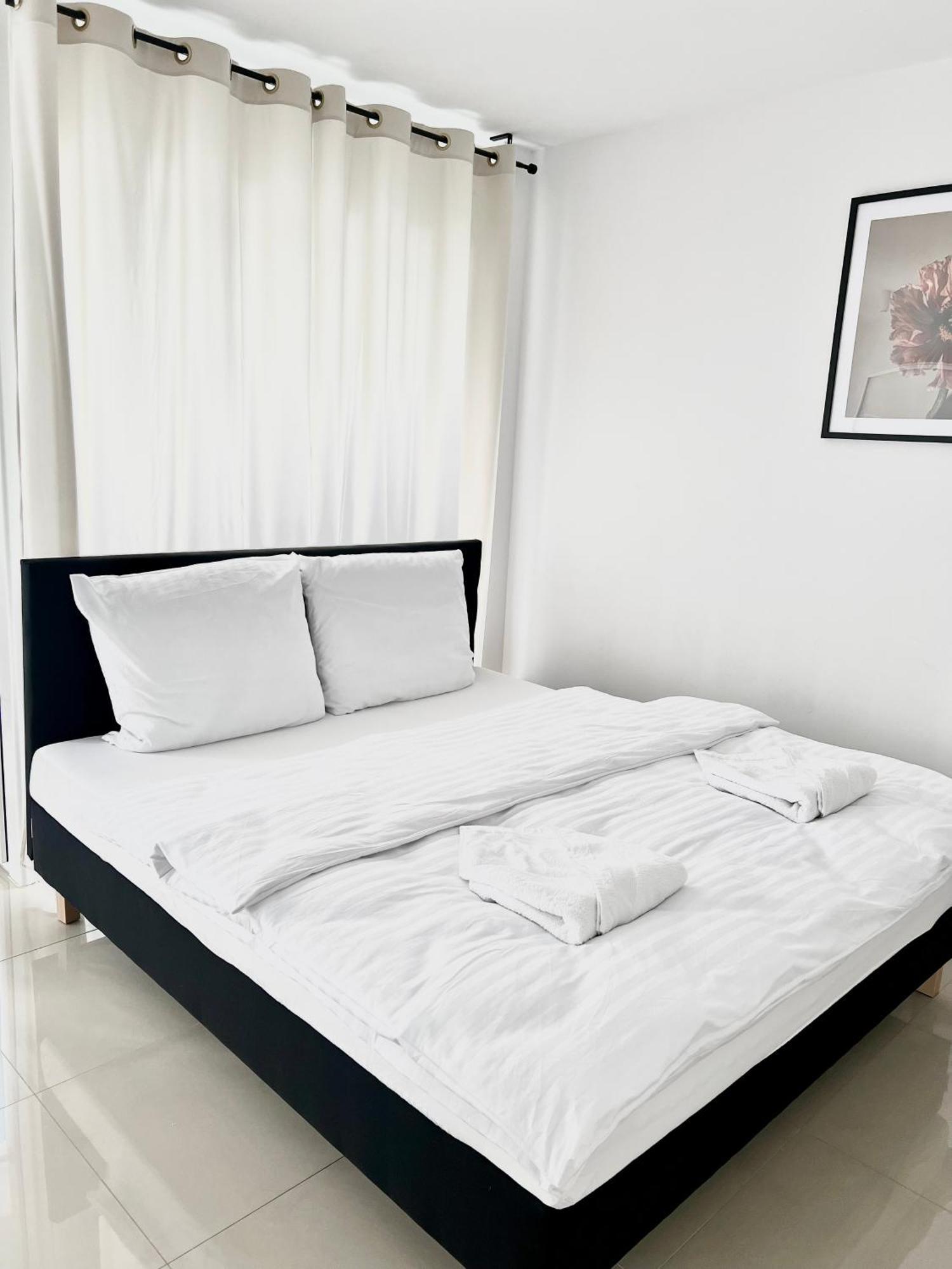 Zielone Apartamenty Katowice ホジューフ 部屋 写真