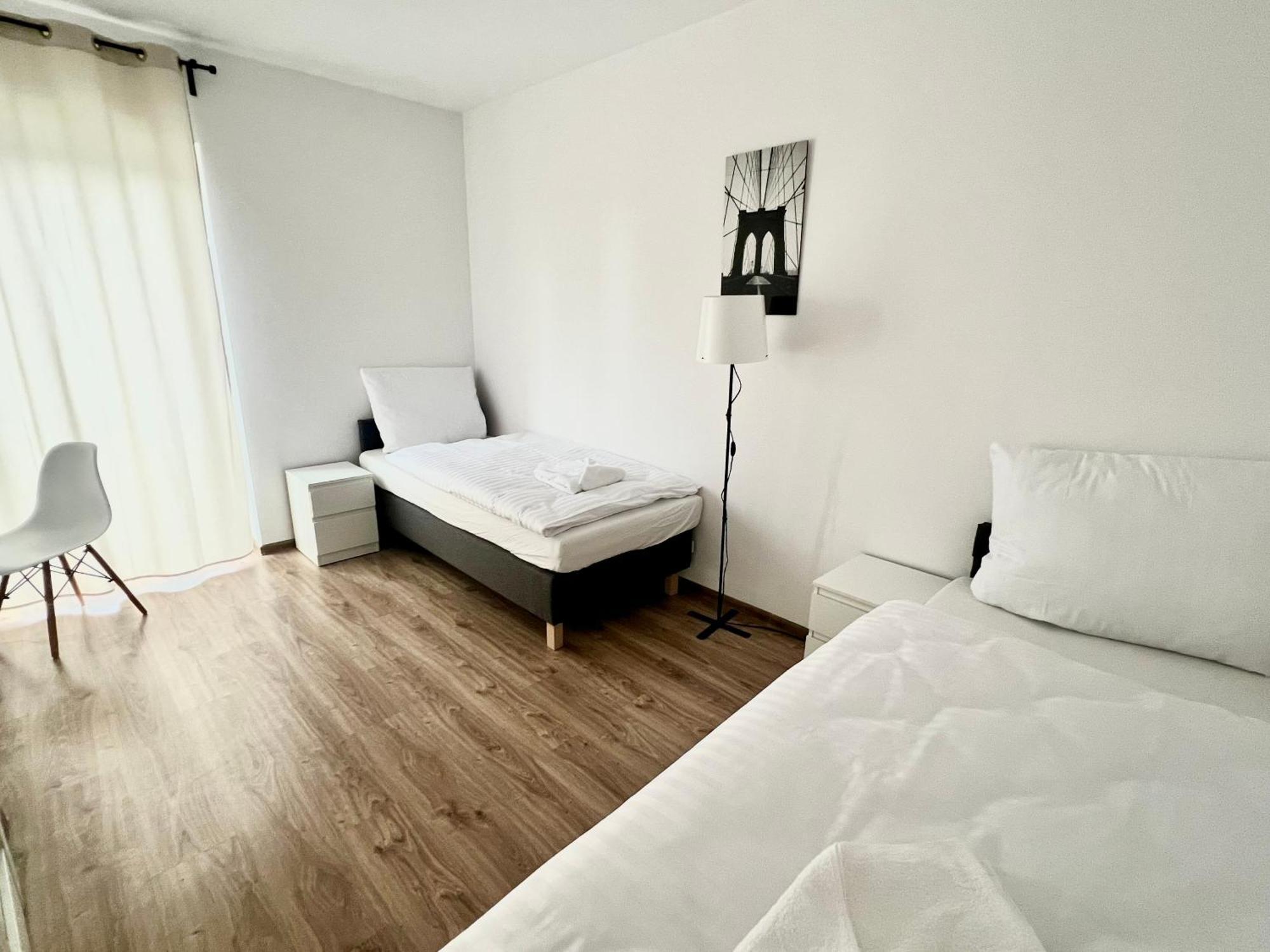 Zielone Apartamenty Katowice ホジューフ 部屋 写真