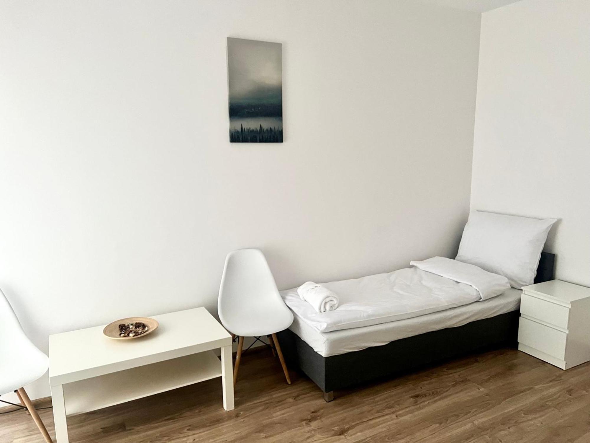 Zielone Apartamenty Katowice ホジューフ 部屋 写真