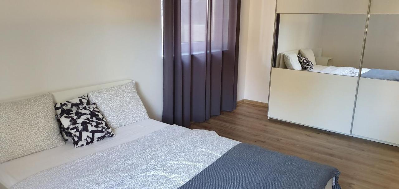 Zielone Apartamenty Katowice ホジューフ エクステリア 写真